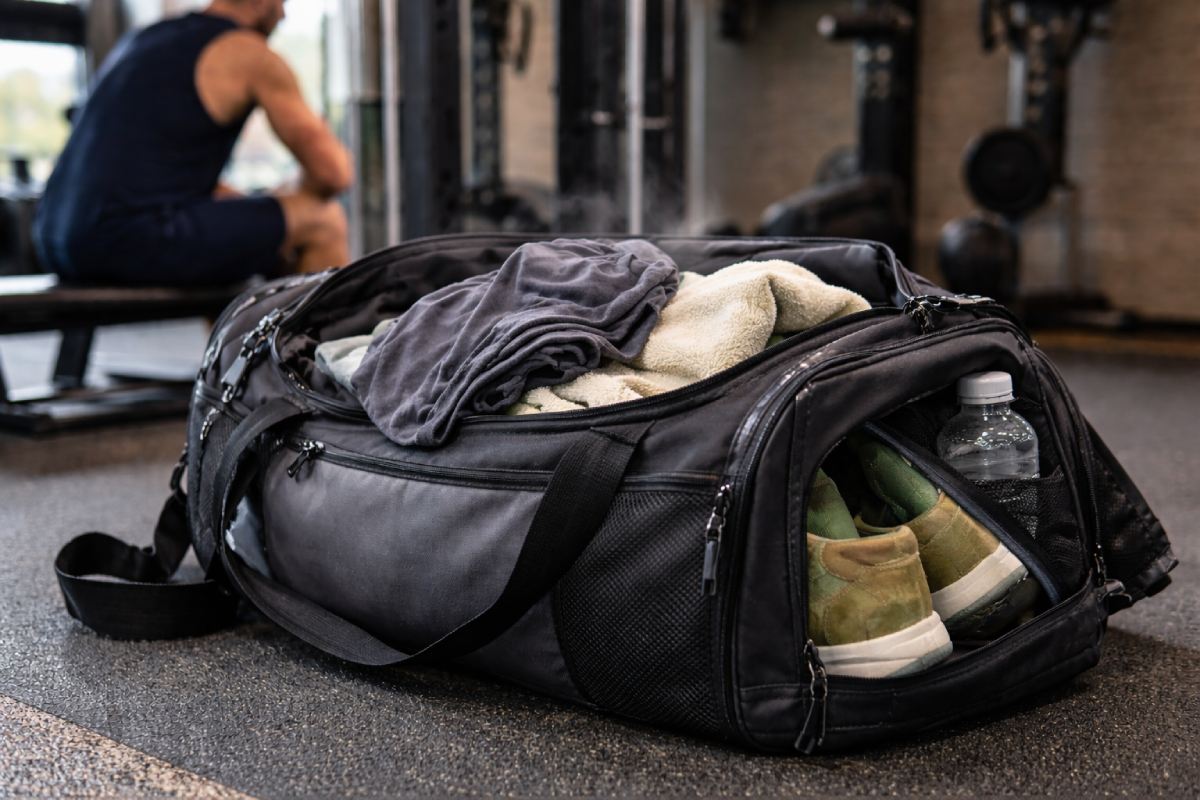 Ludis peram odoris ex humidis workout vestibus et calciamentis ad gymnasium disciplina